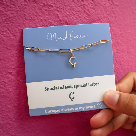 Necklace Ç of Curaçao - gold & silver