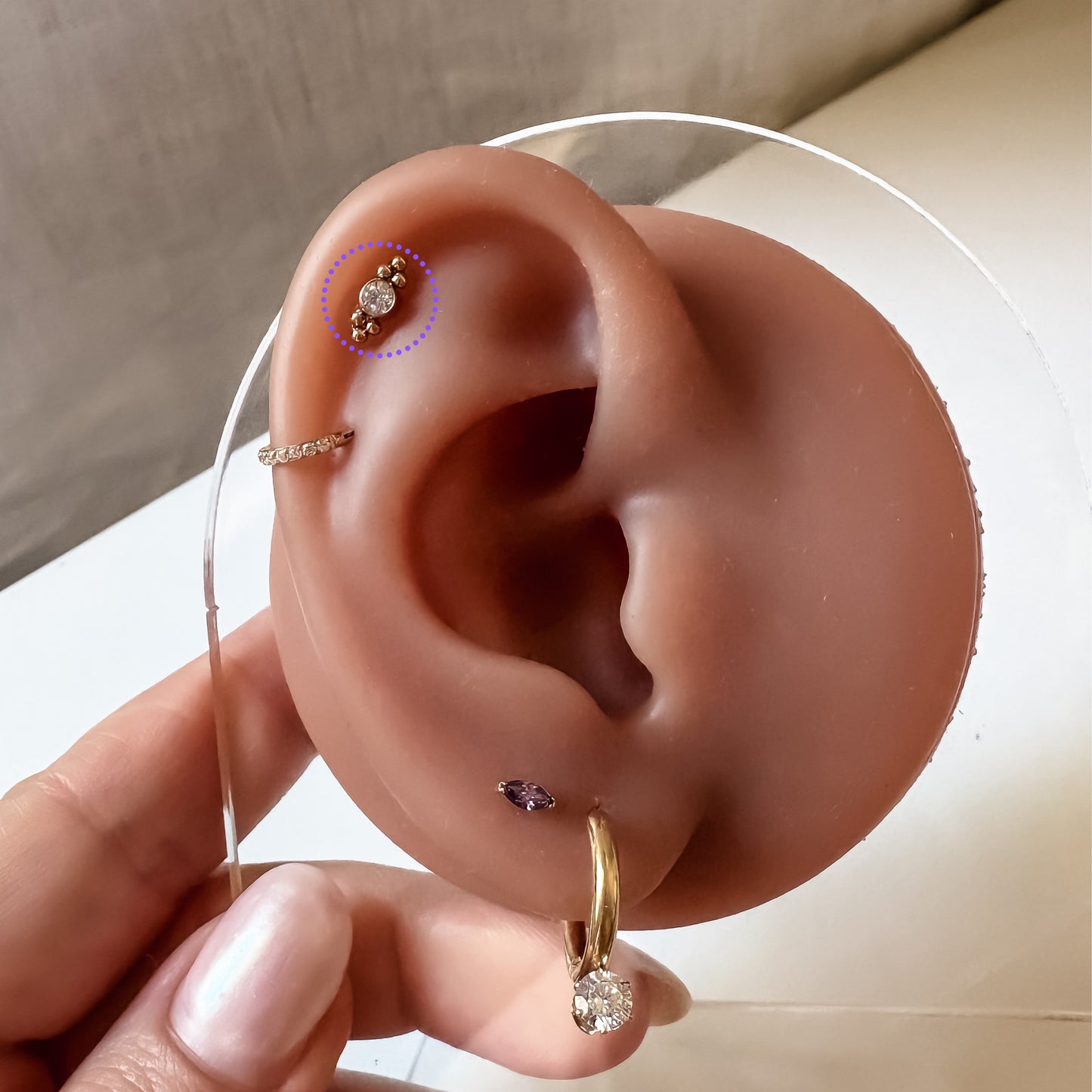 Ear Piercing Lola -  titanium | gold