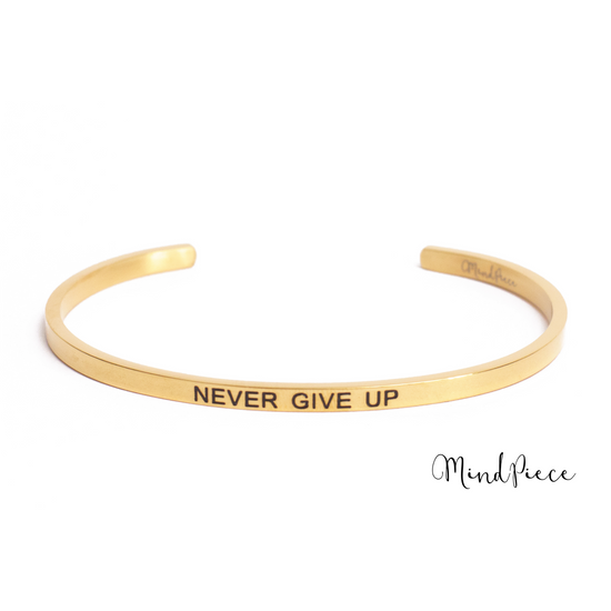 Bracelet Never Give Up (1 pcs) - gold