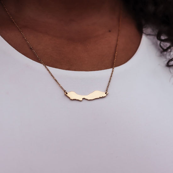 Necklace Curaçao island shape - gold & silver