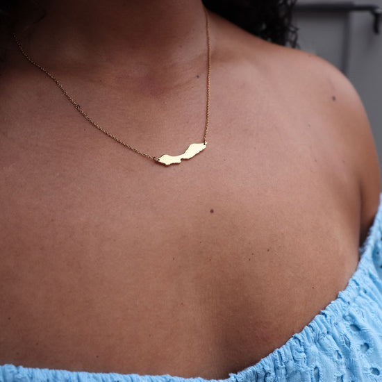 Necklace Curaçao island shape - gold & silver