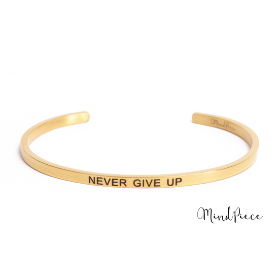 Quote Bracelet - Never give up (1 pcs)