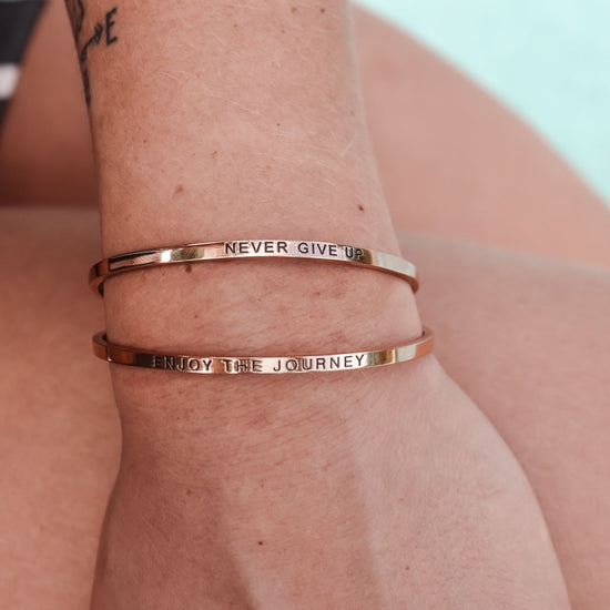 Bracelet quote |  never give up (1 pcs) - gold, silver & rose