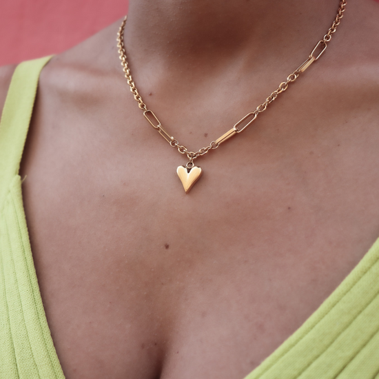 Necklace chunky heart paperclip - gold